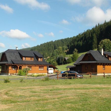 Valassky Dvur Velké Karlovice Екстериор снимка
